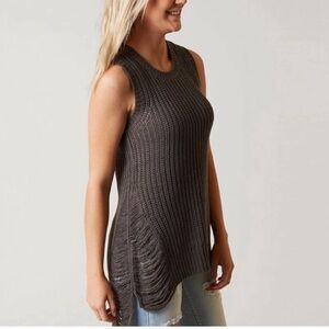 DAYTRIP sleeveless hi low hem sweater shredded top